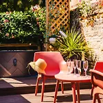 Appartement privé avec jacuzzi au coeur de Caen