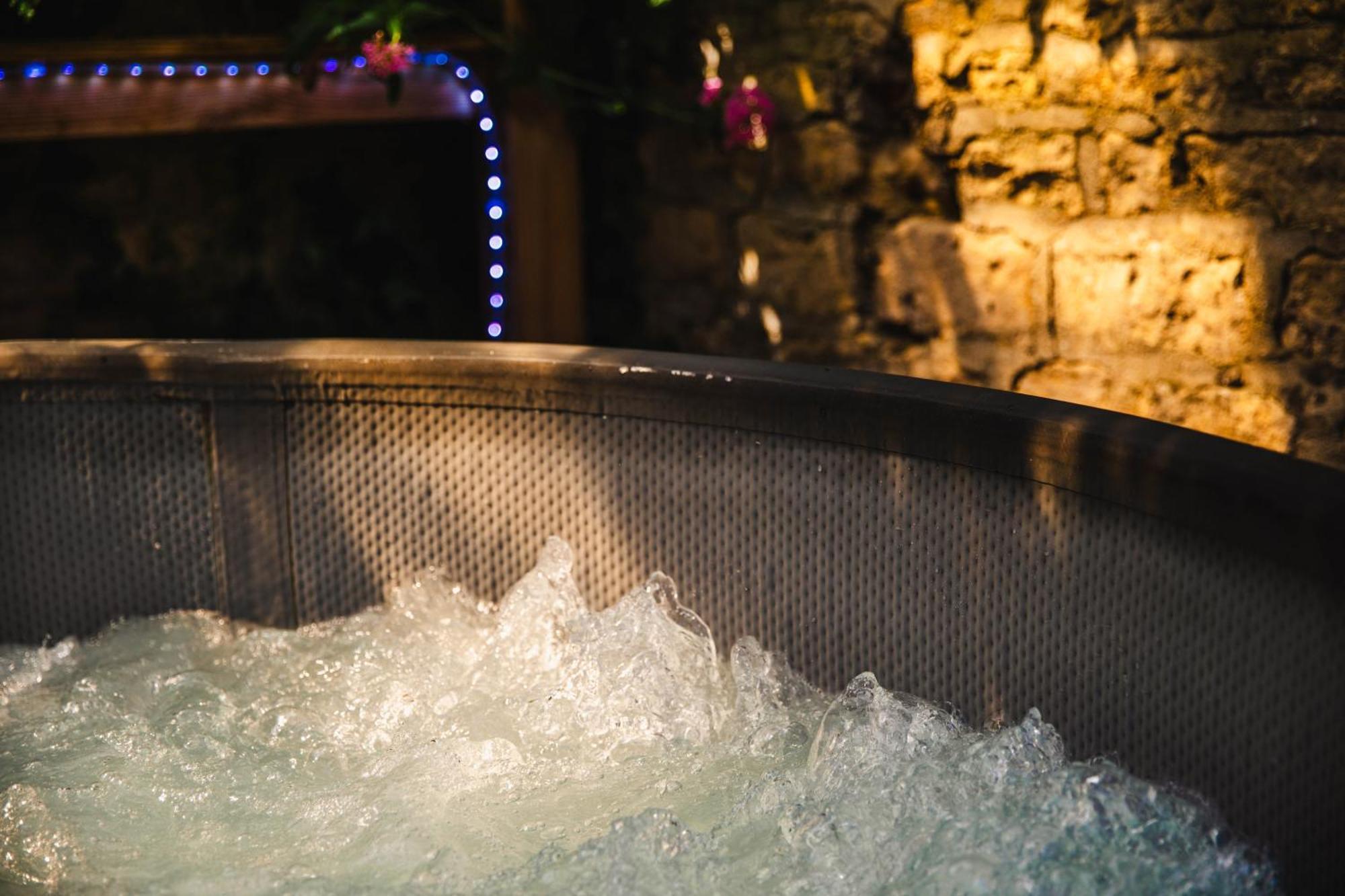Privé Avec Jacuzzi Au Coeur De Appartement *